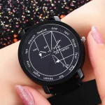 Orologio da polso con design ispirato a funzioni matematiche e grafici trigonometrici, ideale come decorazione scientifica e accessorio per appassionati di matematica e scienza.
