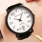 Orologio da polso con numeri e simboli matematici, tra cui radici quadrate, potenze e frazioni, ideale per appassionati di scienza e matematica.