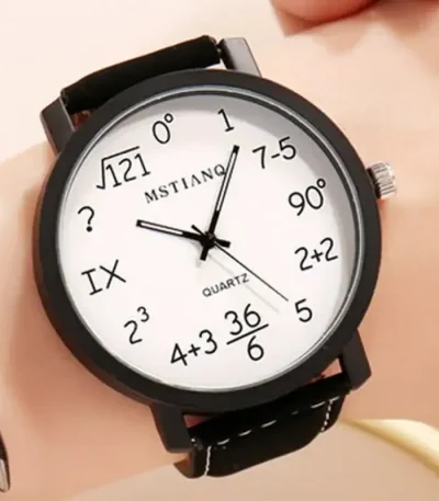Orologio da polso con numeri e simboli matematici, tra cui radici quadrate, potenze e frazioni, ideale per appassionati di scienza e matematica.