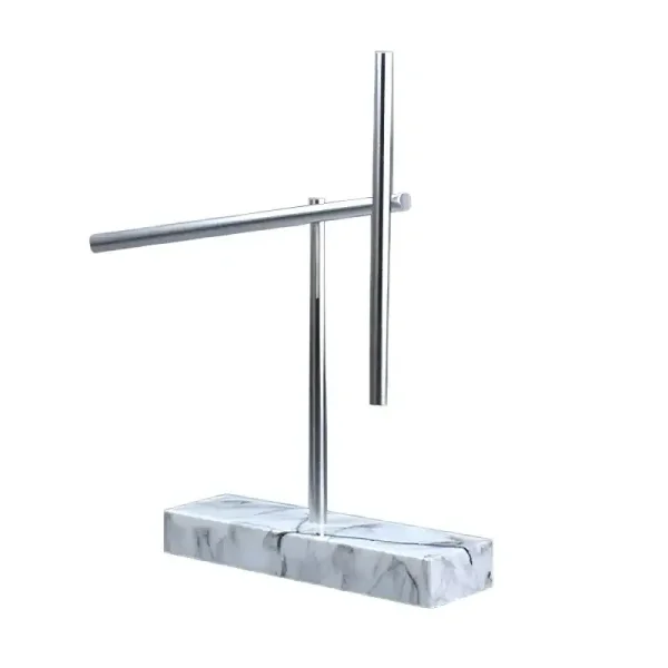 Palo di metallo con base in marmo, oggetto decorativo scientifico, ideale per ambienti di studio o laboratorio, con design minimalista e moderno.