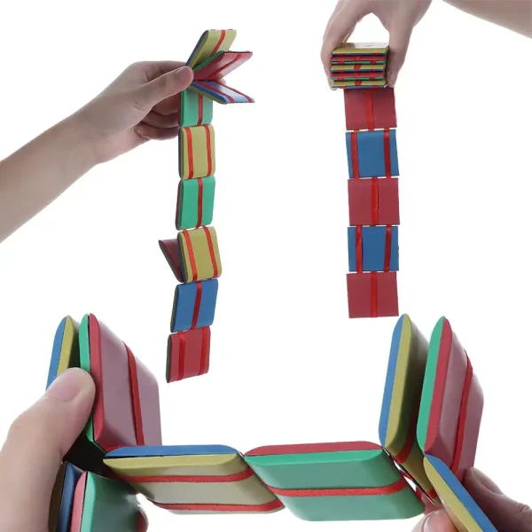Pezzi di spugna colorata usati per decorazioni e attività educative.