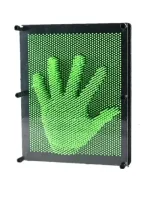 Pannello luminoso LED con immagine di una mano in pixel art verde, ideale come decorazione scientifica o oggetto decorativo innovativo.