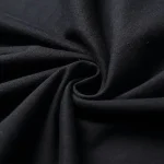 Tessuto nero morbido e versatile, ideale per creazioni artistiche, decorazioni scientifiche e progetti di design. Perfetto per realizzare oggetti eleganti e funzionali con un tocco di stile.