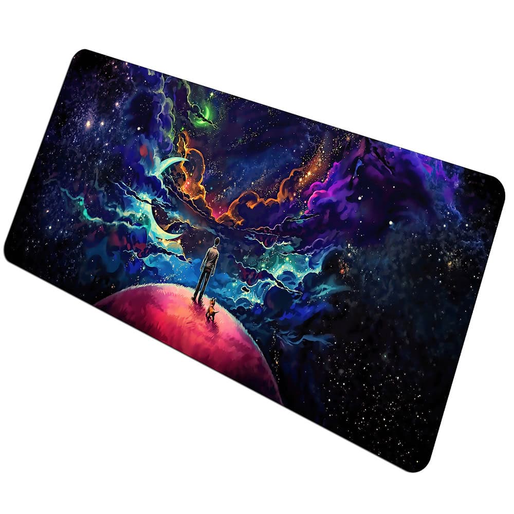 Vita su un pianeta immaginario nello spazio cosmico Illustrazione di un pianeta immaginario con un astronauta e un cane, sotto un cielo stellato e nebulose colorate, in stile artistico fantastico.