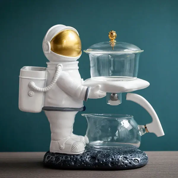 Statua decorativa di un astronauta con strumenti scientifici in stile moderno, ideale come oggetto di arredamento e decorazione per appassionati di scienza e spazio.