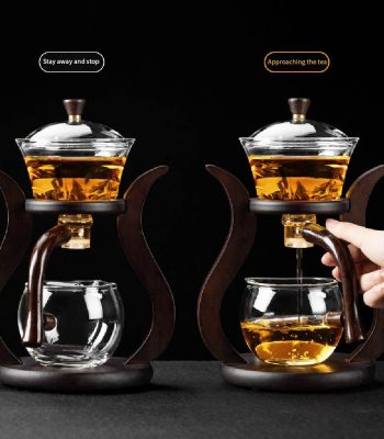 Set di teiere scientifiche decorative con infusore di tè, perfette come oggetti da collezione o decorazioni originali per gli appassionati di scienza e design.
