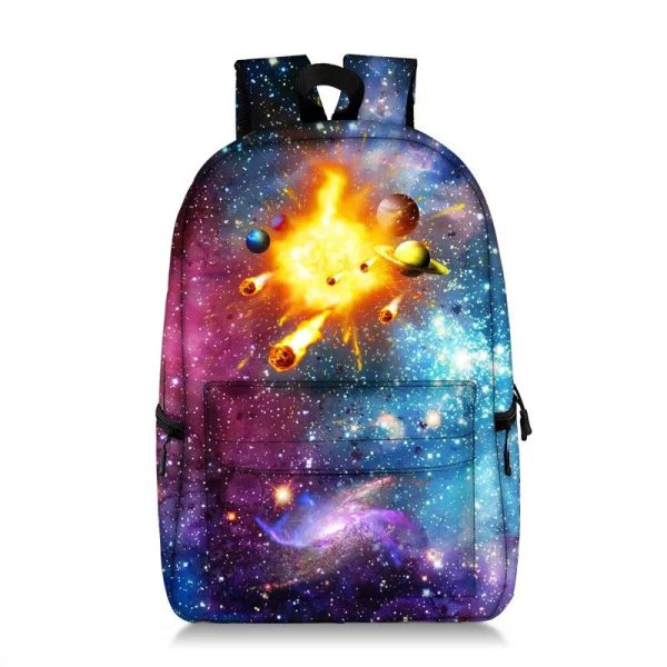 Zaino con stampa di galassia e pianeti, perfetto per appassionati di astronomia e scienza. Ideale per scuola, viaggio o decorazione, con design vivace e dettagli cosmici.