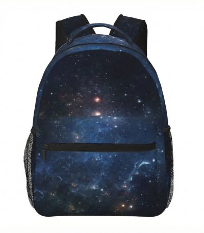 Zaino con design a tema galassia, perfetto per studenti e appassionati di astronomia, con spazio per libri, laptop e oggetti personali.