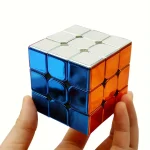 Cubo di Rubik con cover trasparente, giocattolo di puzzle classico, perfetto per appassionati di enigmistica e decorazioni scientifiche.