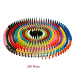 Set di 240 pezzi di domino colorati disposti a forma di cuore, perfetti per giochi educativi e decorazioni scientifiche.