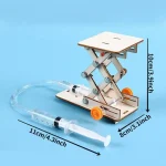 Strumento scientifico di laboratorio con siringa e supporto in legno, ideale per esperimenti didattici e decorazioni scientifiche.