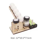 Modello di palline di Newton in legno con motore e supporto, ideale per dimostrazioni scientifiche e decorazioni educative.