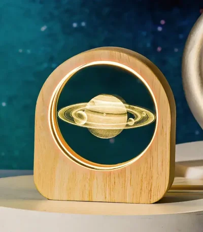 Anello decorativo Saturno con LED, oggetto scientifico e decorativo.