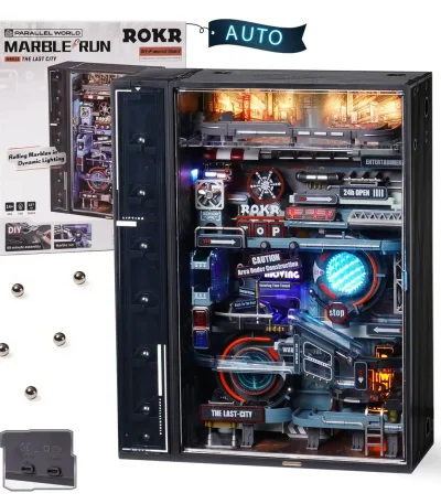 Robot giocattolo ROKR Marble Run con luci LED e componenti interattivi, perfetto per stimolare la creatività e l'ingegneria nei bambini e appassionati di tecnologia.