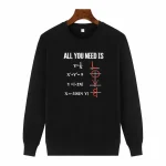 Felpa algebriche con formule matematiche e simbolo di matematica in rosso su felpa nera.